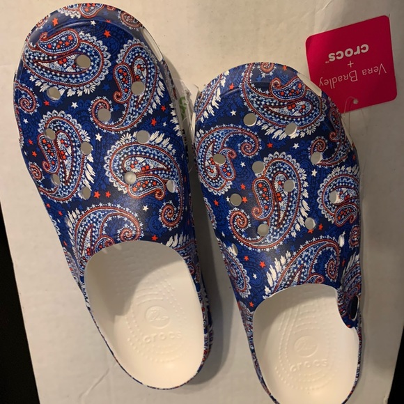 crocs freesail paisley